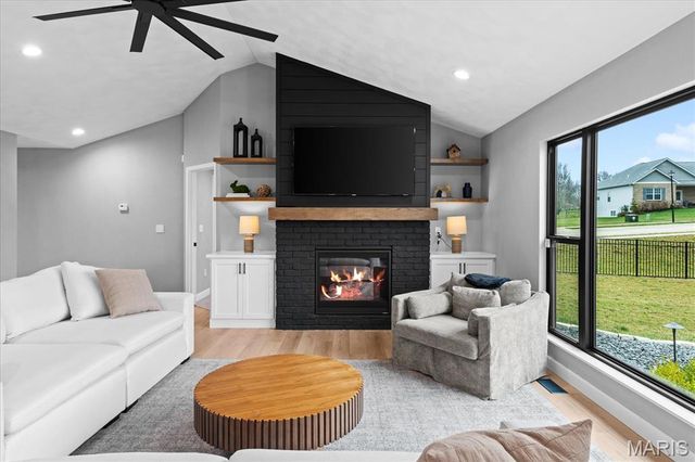 501 Master Court, Shiloh, IL 62221