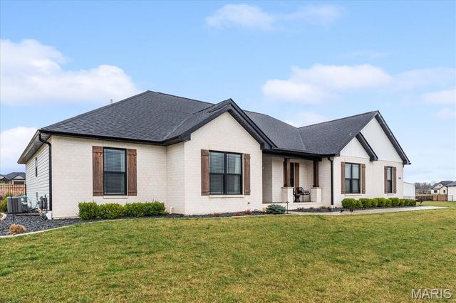 501 Master Court, Shiloh, IL 62221