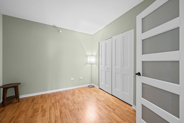 807 DAVIS Street 1608, Evanston, IL 60201