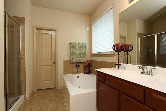 18907 Cove Pointe Dr Drive, Cypress, TX 77433