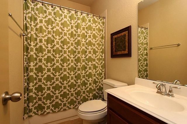18907 Cove Pointe Dr Drive, Cypress, TX 77433