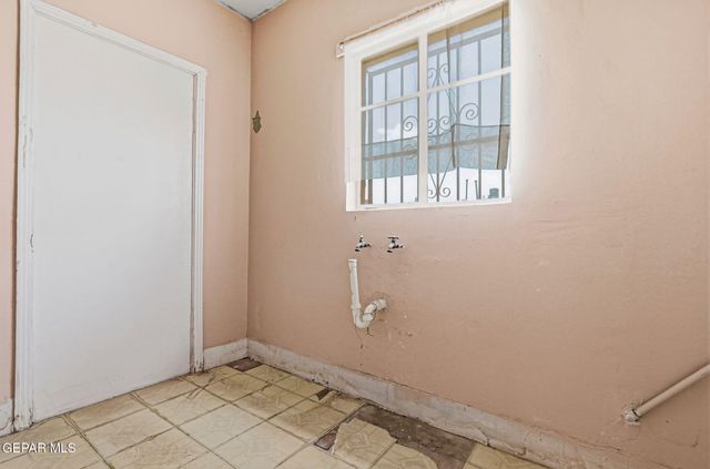 7833 MUSTANG Avenue, El Paso, TX 79915