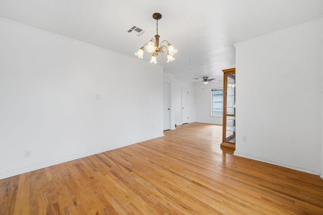 114 Taft Avenue, Cleveland, TX 77327