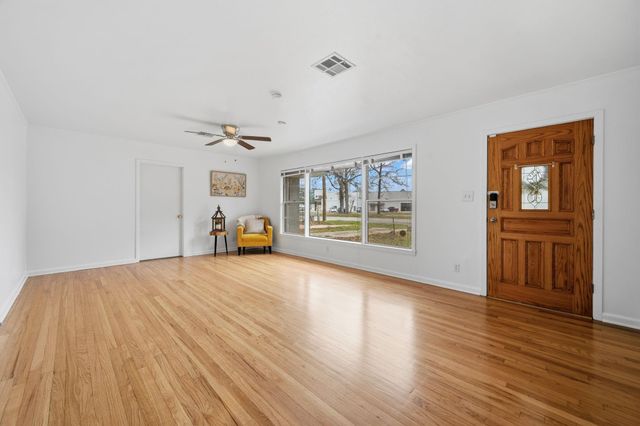 114 Taft Avenue, Cleveland, TX 77327