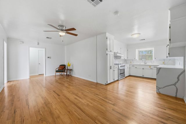 114 Taft Avenue, Cleveland, TX 77327