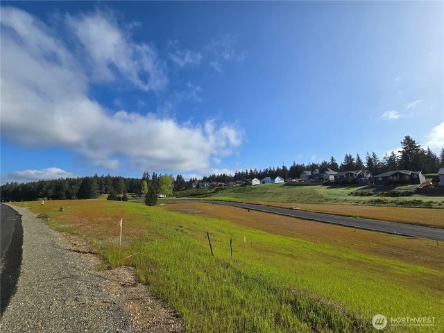 0 E Donbob Lane, Allyn, WA 98524