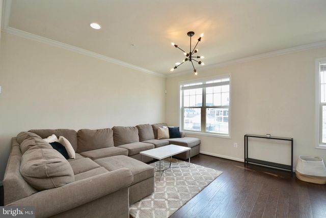 22305 BROADWAY AVE, Clarksburg, MD 20871