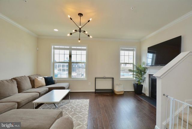 22305 BROADWAY AVE, Clarksburg, MD 20871