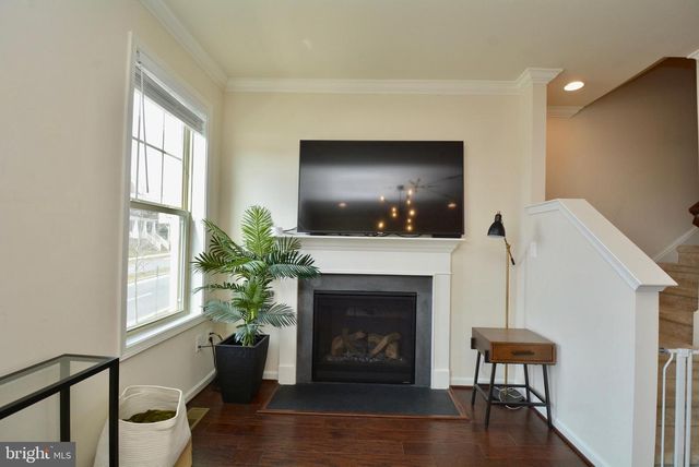 22305 BROADWAY AVE, Clarksburg, MD 20871