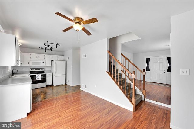 164 LINDA TER, Ephrata, PA 17522