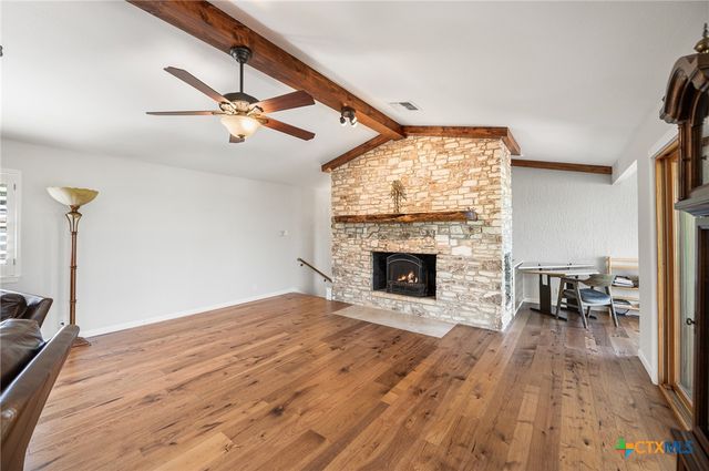 318 Remington Drive, Bergheim, TX 78004