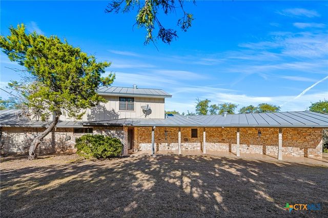 318 Remington Drive, Bergheim, TX 78004