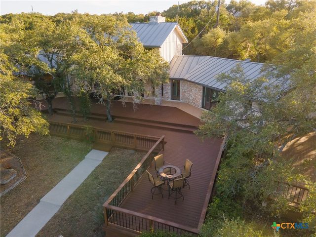 318 Remington Drive, Bergheim, TX 78004