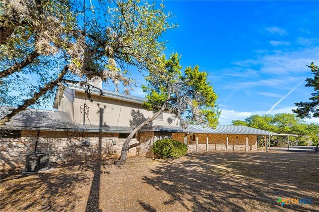 318 Remington Drive, Bergheim, TX 78004