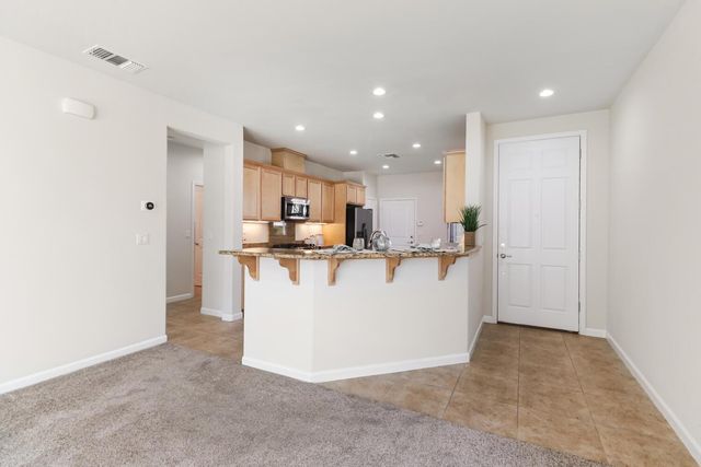 7820 Barnsley Way, Elk Grove, CA 95757