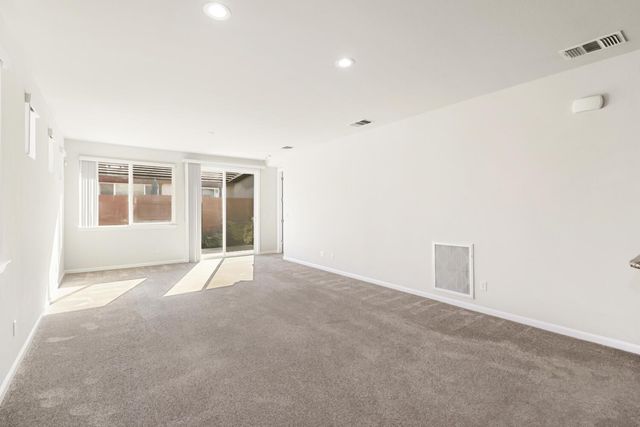 7820 Barnsley Way, Elk Grove, CA 95757