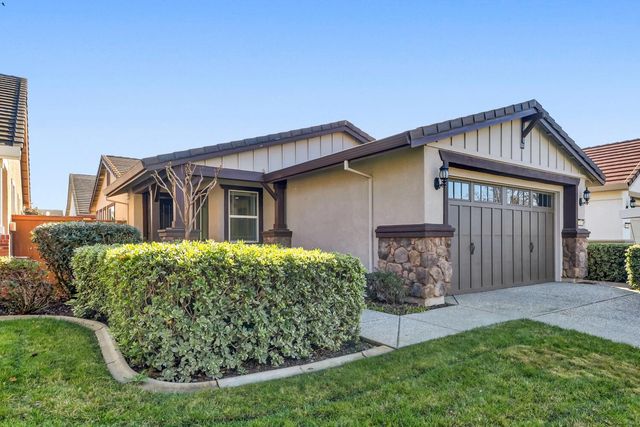 7820 Barnsley Way, Elk Grove, CA 95757