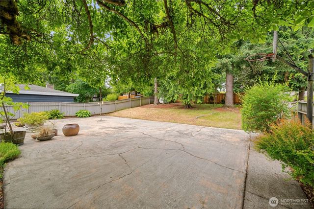 15821 14th Avenue SW, Burien, WA 98166