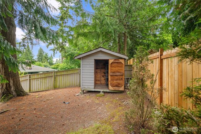 15821 14th Avenue SW, Burien, WA 98166