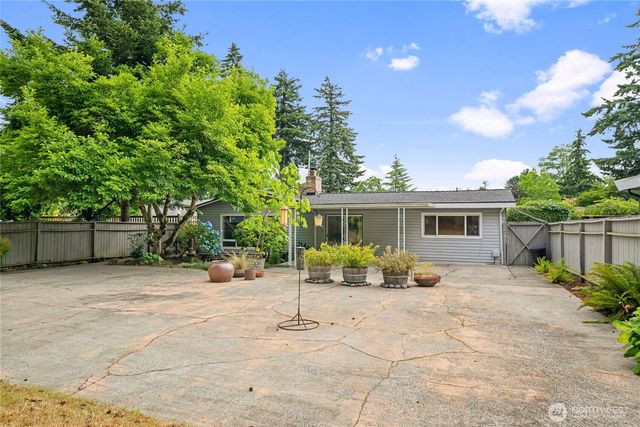 15821 14th Avenue SW, Burien, WA 98166