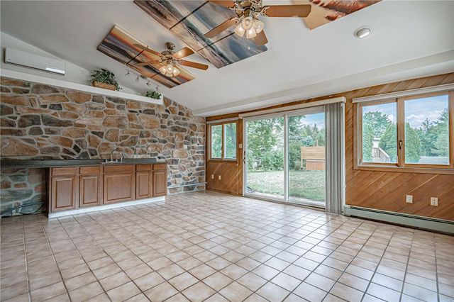 172 Grouse Drive, Moore Twp, PA 18014