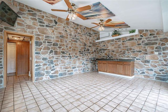 172 Grouse Drive, Moore Twp, PA 18014
