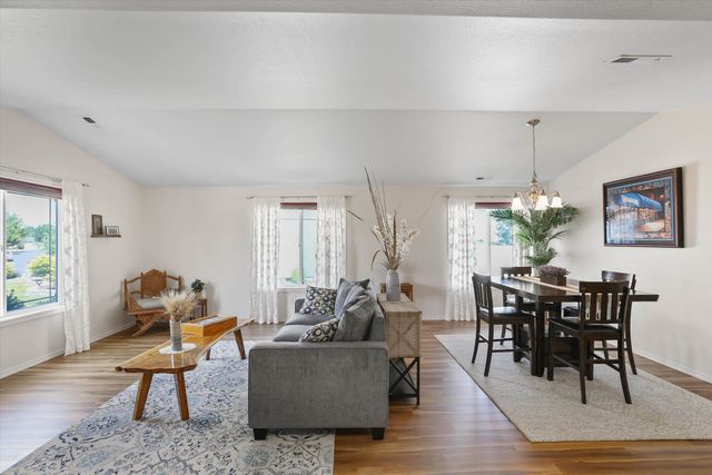 6725 S West Terrace St, Cheney, WA 99004
