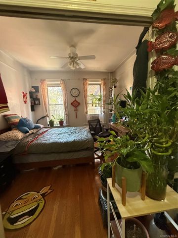 42-22 Ketcham Street 3E, Elmhurst, NY 11373