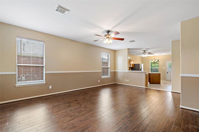 5425 Jefferson Street, Pearland, TX 77584