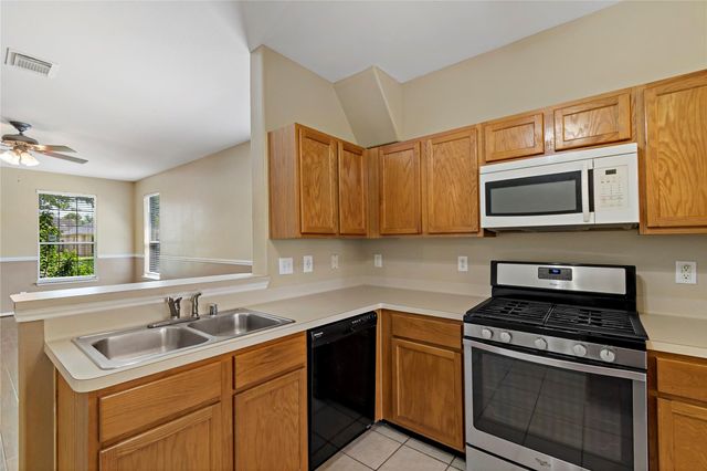 5425 Jefferson Street, Pearland, TX 77584