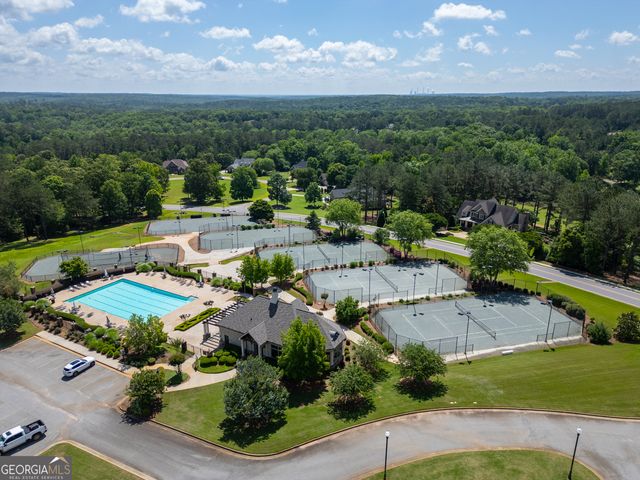 607 Forest Pointe Drive, Forsyth, GA 31029