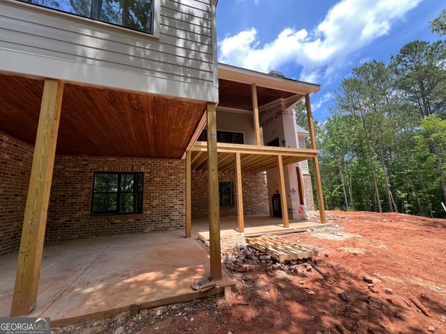 607 Forest Pointe Drive, Forsyth, GA 31029