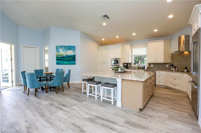 1480 Curlew AVE, Naples, FL 34102