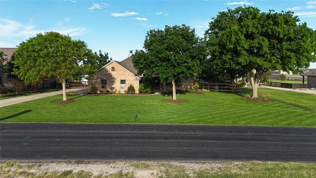 5541 Virginia Drive, Justin, TX 76247