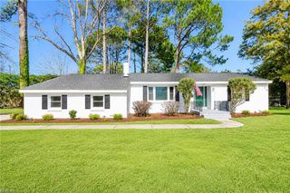 2300 Plantation DR, Virginia Beach, VA 23454