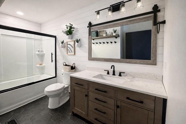 9272 11th AVENUE, Pleasant Prairie, WI 53158