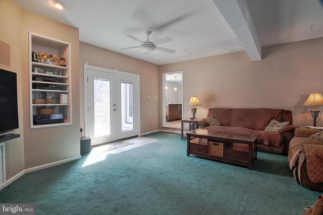 169 HENRY RD, Barto, PA 19504