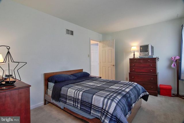 169 HENRY RD, Barto, PA 19504