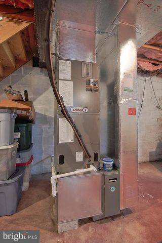 169 HENRY RD, Barto, PA 19504