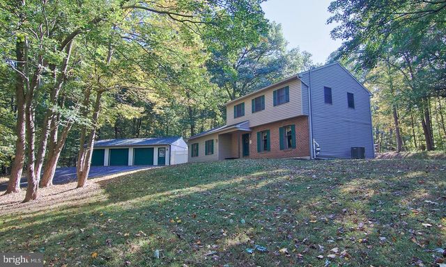 169 HENRY RD, Barto, PA 19504