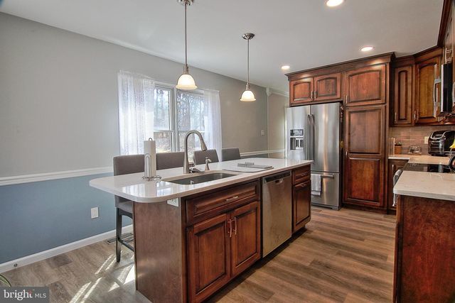 169 HENRY RD, Barto, PA 19504