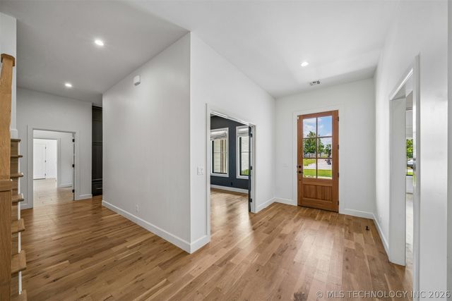 6342 N Blue Sage Drive, Owasso, OK 74055