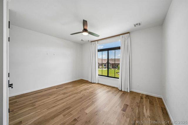 6342 N Blue Sage Drive, Owasso, OK 74055