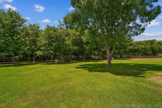 6342 N Blue Sage Drive, Owasso, OK 74055