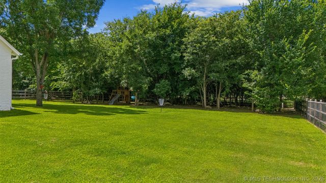 6342 N Blue Sage Drive, Owasso, OK 74055