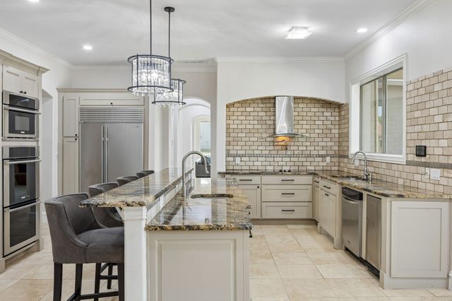 1032 Bentwater Parkway, Grand Prairie, TX 75104