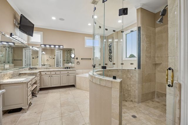 1032 Bentwater Parkway, Grand Prairie, TX 75104