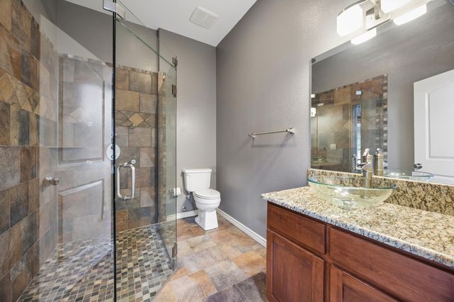 1032 Bentwater Parkway, Grand Prairie, TX 75104