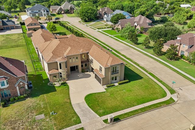 1032 Bentwater Parkway, Grand Prairie, TX 75104