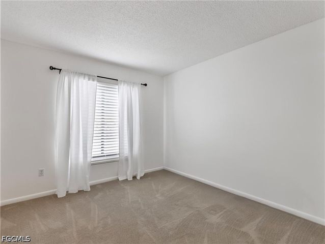 9540 Green Cypress LN 10-B2, Fort Myers, FL 33905